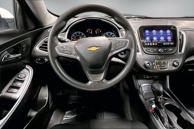 Used 2024 Chevrolet Malibu LT FWD image 9