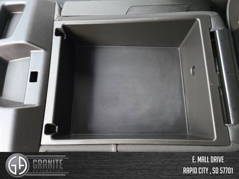 Used 2024 GMC Sierra 1500 SLT image 25