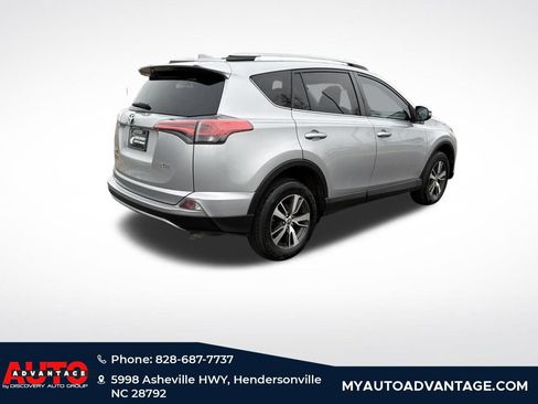 Used 2018 Toyota RAV4 XLE image 5
