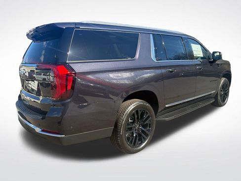 New 2026 GMC Yukon XL Elevation w/ Elevation Premium Package AWD/4WD image 5