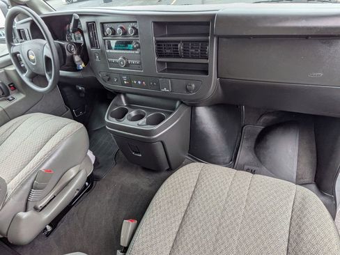 Used 2025 Chevrolet Express 3500 LT w/ LT Preferred Equipment Group RWD image 21