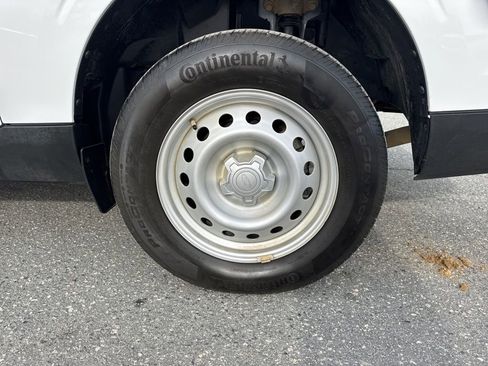 Used 2023 Ford Maverick XL w/ Equipment Group 100A Standard image 27