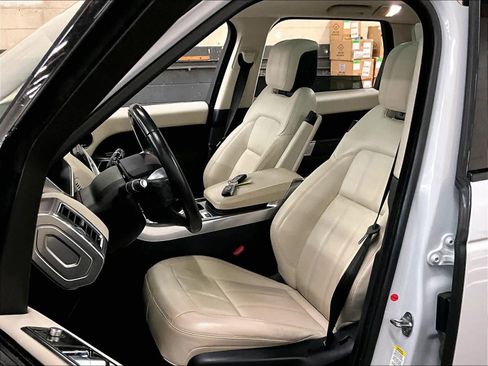 Used 2019 Land Rover Range Rover Sport HSE AWD/4WD image 27