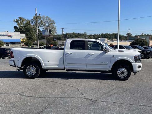 New 2026 RAM 3500 Limited AWD/4WD image 9