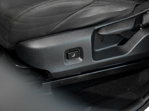 Used 2025 Toyota Tacoma SR RWD image 32