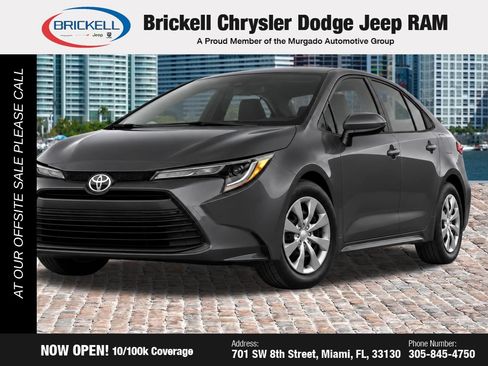 Used 2025 Toyota Corolla LE FWD image 8