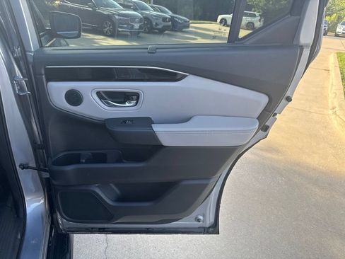 Used 2023 Honda Pilot EX-L image 14