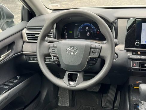 Used 2026 Toyota Camry LE FWD image 18