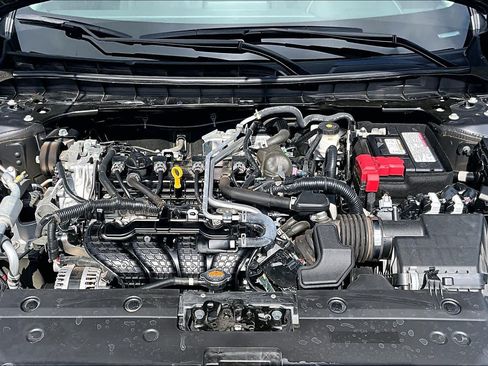 Used 2024 Nissan Altima 2.5 SV FWD image 29