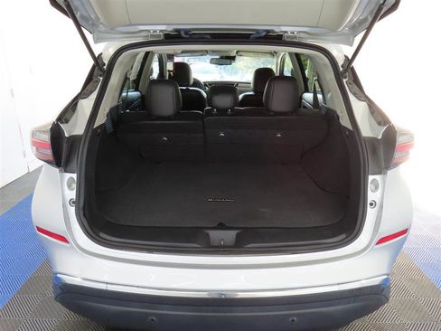 Used 2023 Nissan Murano SV FWD image 12