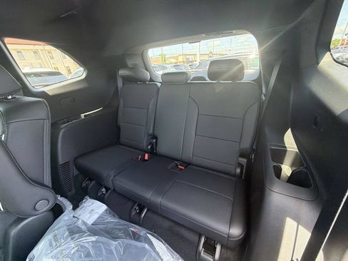 New 2026 Buick Enclave Preferred w/ Power Package AWD/4WD image 30