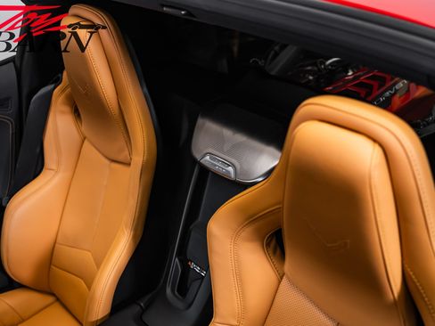 Used 2022 Chevrolet Corvette Stingray Preferred Cpe w/ Z51 Performance Package RWD image 31