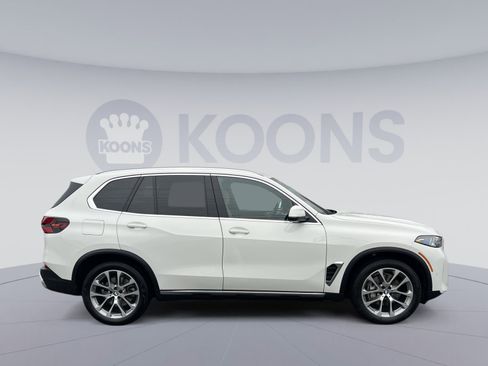 Used 2024 BMW X5 xDrive40i w/ Premium Package image 8