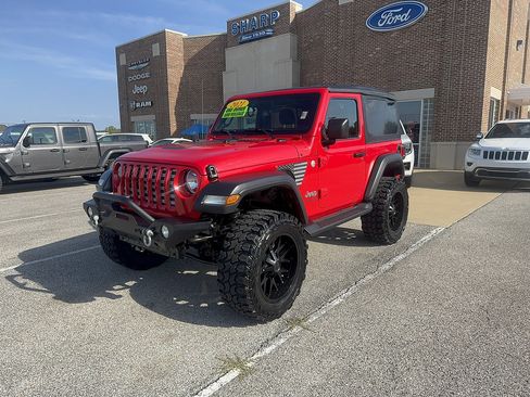 Used 2021 Jeep Wrangler Sport AWD/4WD image 3