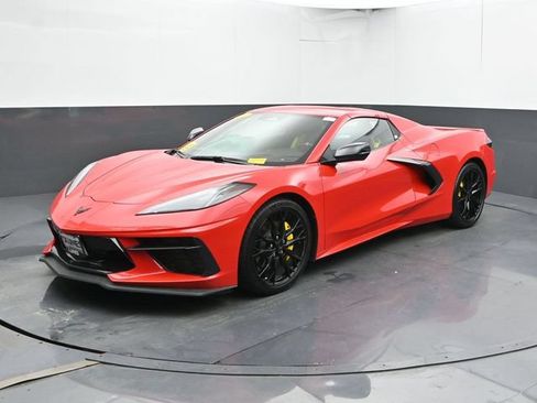 Used 2025 Chevrolet Corvette Stingray Preferred Conv w/ 2LT RWD image 5