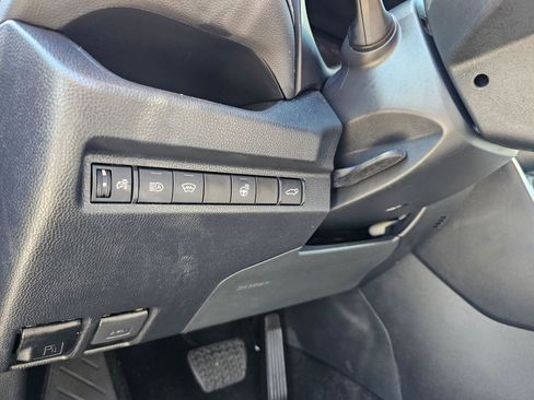 Used 2023 Toyota RAV4 XLE Premium AWD/4WD image 21