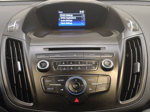 Used 2018 Ford Escape SE w/ Ford Safe & Smart Package AWD/4WD image 25