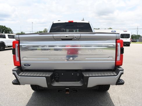 Used 2024 Ford F250 Platinum w/ Tremor Off-Road Package AWD/4WD image 7