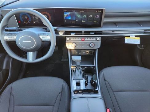 New 2026 Hyundai Tucson SE image 14