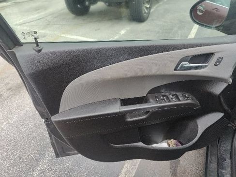 Used 2014 Chevrolet Sonic LT FWD image 23