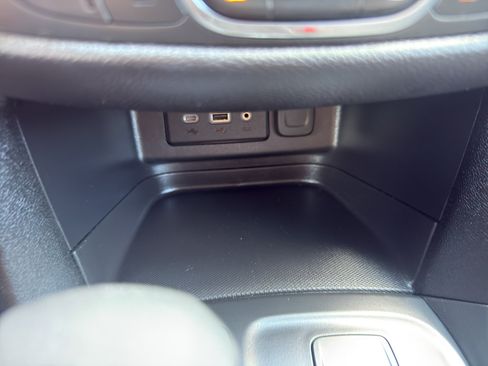 Used 2023 Chevrolet Equinox LT AWD/4WD image 20