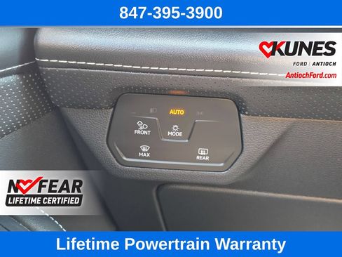 Used 2024 Volkswagen Atlas SE AWD/4WD image 30
