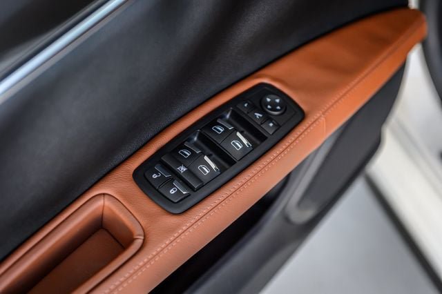 Used 2018 Maserati Ghibli RWD image 53