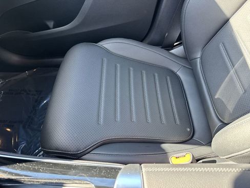 New 2025 Mercedes-Benz GLC 300 300 image 24