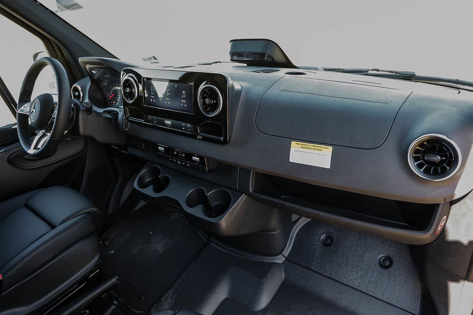 New 2025 Mercedes-Benz Sprinter 2500 image 11
