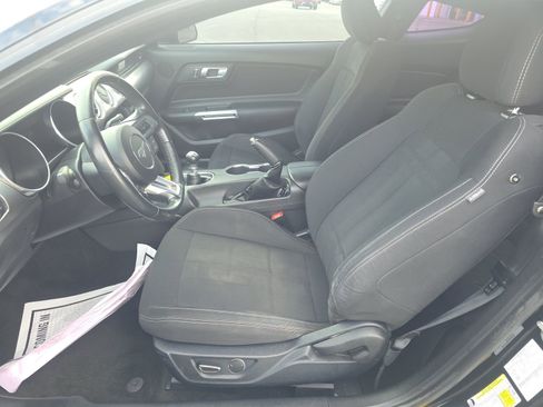 Used 2018 Ford Mustang GT w/ Equipment Group 301A RWD image 7