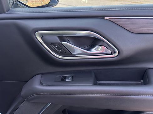 Used 2023 Chevrolet Tahoe LT w/ Luxury Package image 20