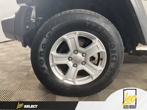 Used 2021 Jeep Wrangler Sport AWD/4WD image 22