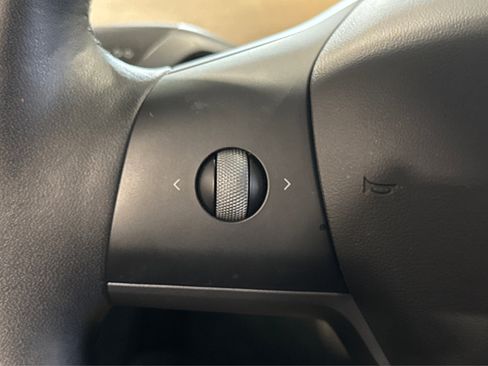 Used 2021 Tesla Model 3 Long Range image 22