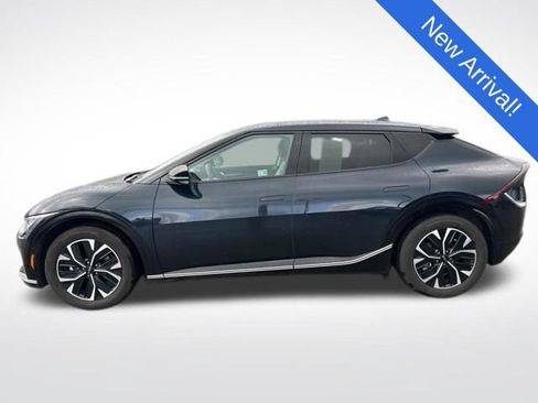 Used 2023 Kia EV6 Wind RWD image 4