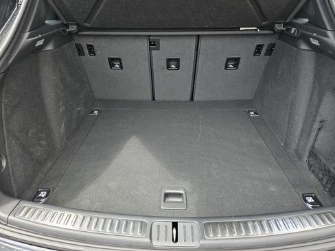 Certified 2026 Porsche Macan image 31