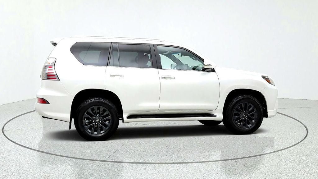Used 2023 Lexus GX 460 Premium w/ Premium Package AWD/4WD image 4