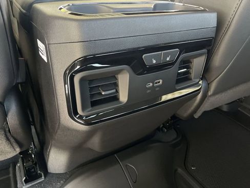 New 2026 GMC Sierra 2500 AT4 w/ AT4 Premium Plus Package image 21