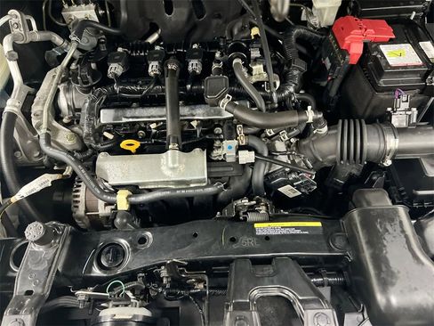 Used 2021 Nissan Kicks SV image 24