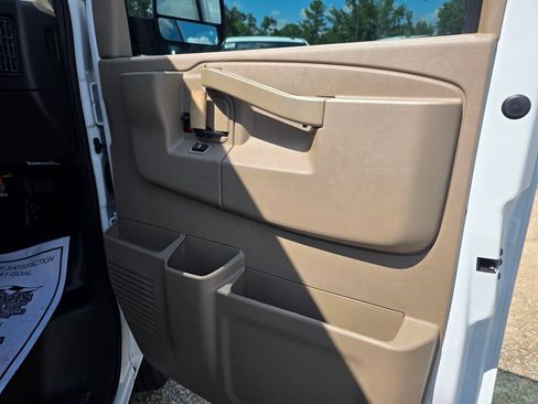 New 2026 GMC Savana 2500 w/ Driver Convenience Package RWD image 26