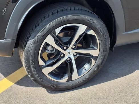 Used 2024 Chevrolet Trax RS w/ Driver Confidence Package FWD image 25