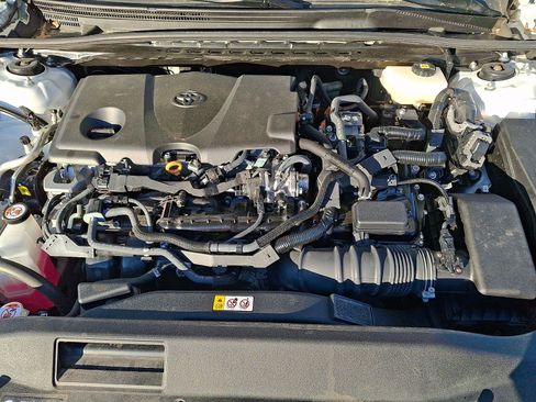 Used 2025 Toyota Camry SE image 27
