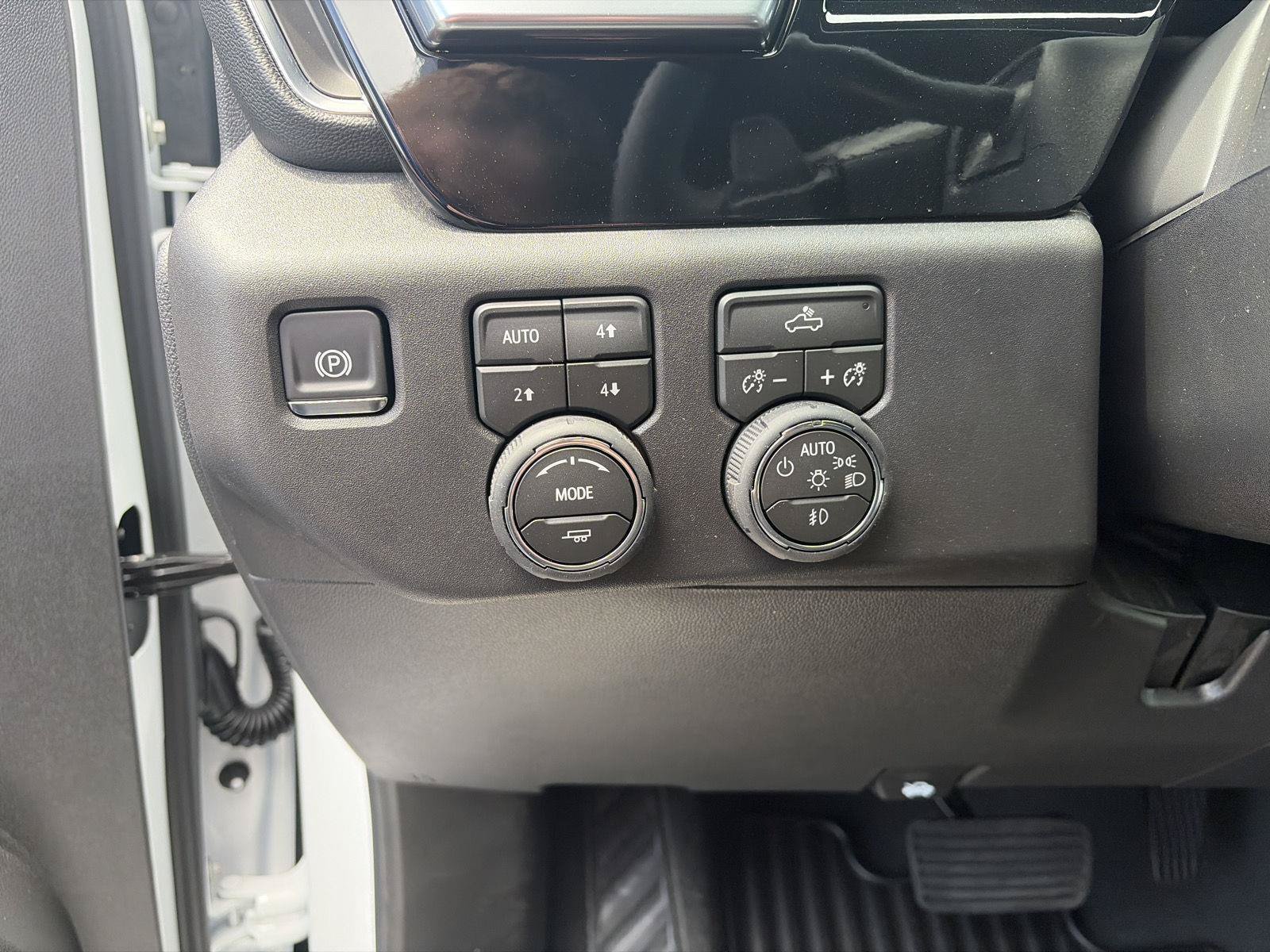 New 2026 Chevrolet Silverado 1500 RST w/ Convenience Package II AWD/4WD image 20