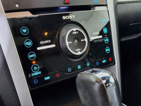 Used 2015 Ford Explorer Sport w/ Equipment Group 401A AWD/4WD image 21