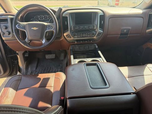 Used 2014 Chevrolet Silverado 1500 High Country AWD/4WD image 6