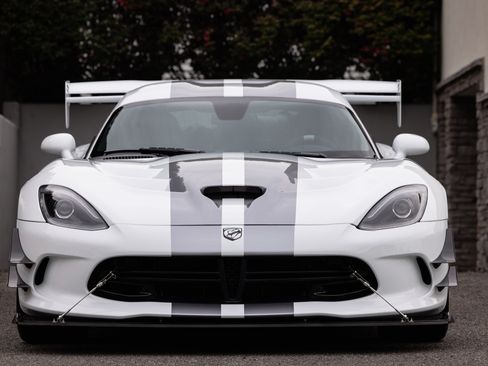 Used 2017 Dodge Viper ACR w/ Extreme Aero Package RWD image 32
