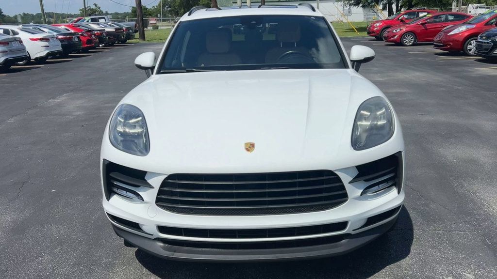 Used 2020 Porsche Macan AWD/4WD image 3