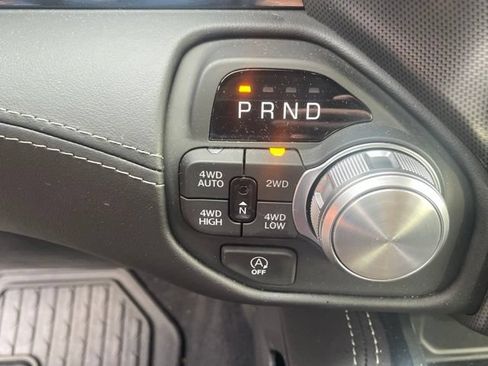 Used 2026 RAM 1500 Limited AWD/4WD image 17