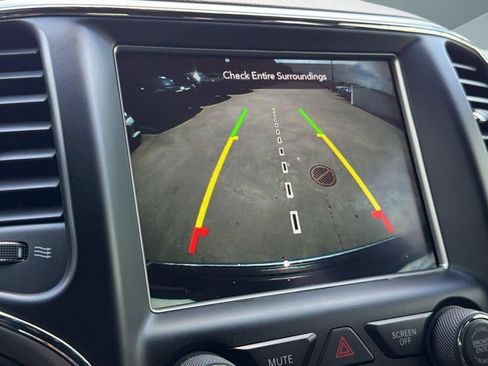 Used 2018 Jeep Grand Cherokee Overland AWD/4WD image 20