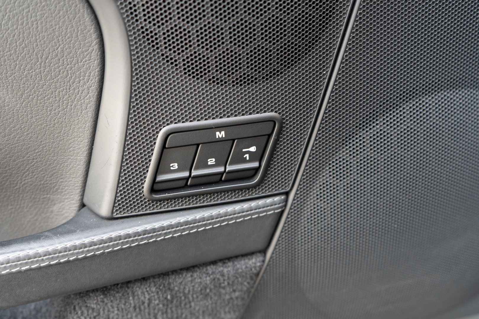 Used 2006 Porsche Cayman S RWD image 22
