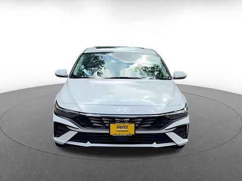 Used 2025 Hyundai Elantra SEL FWD image 4